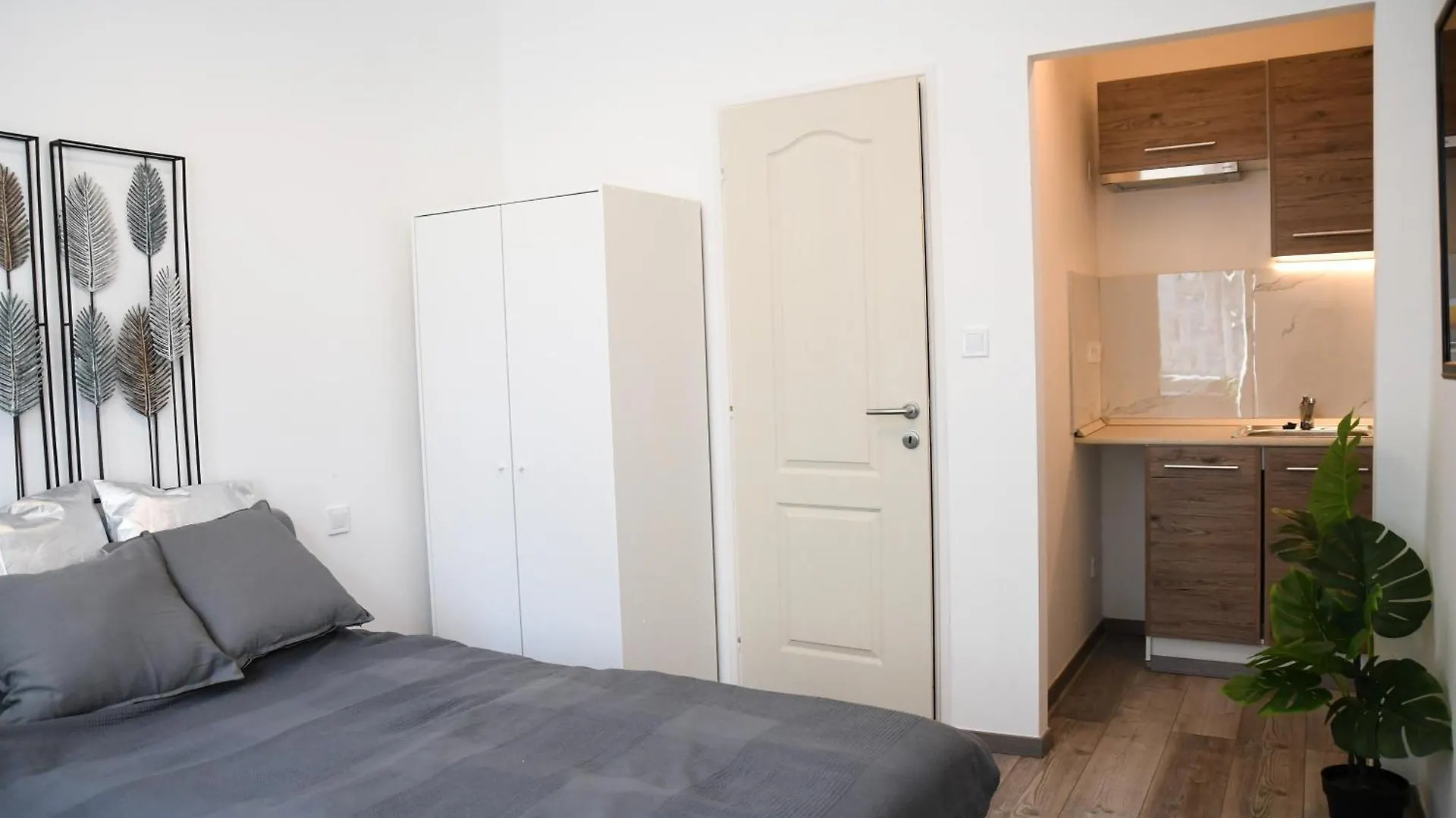 Buda Central Mini Studios Budapest 0*,  Magyarország